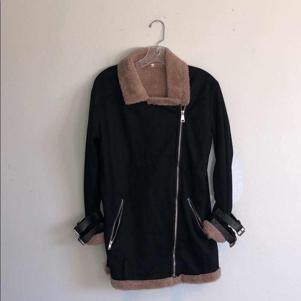 Black Jacket With Faux Fur - Picture 9 of 14